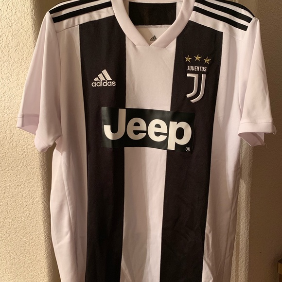 2018/19 Home Juventus Jersey - #7 Ronaldo LARGE - Picture 1 of 2